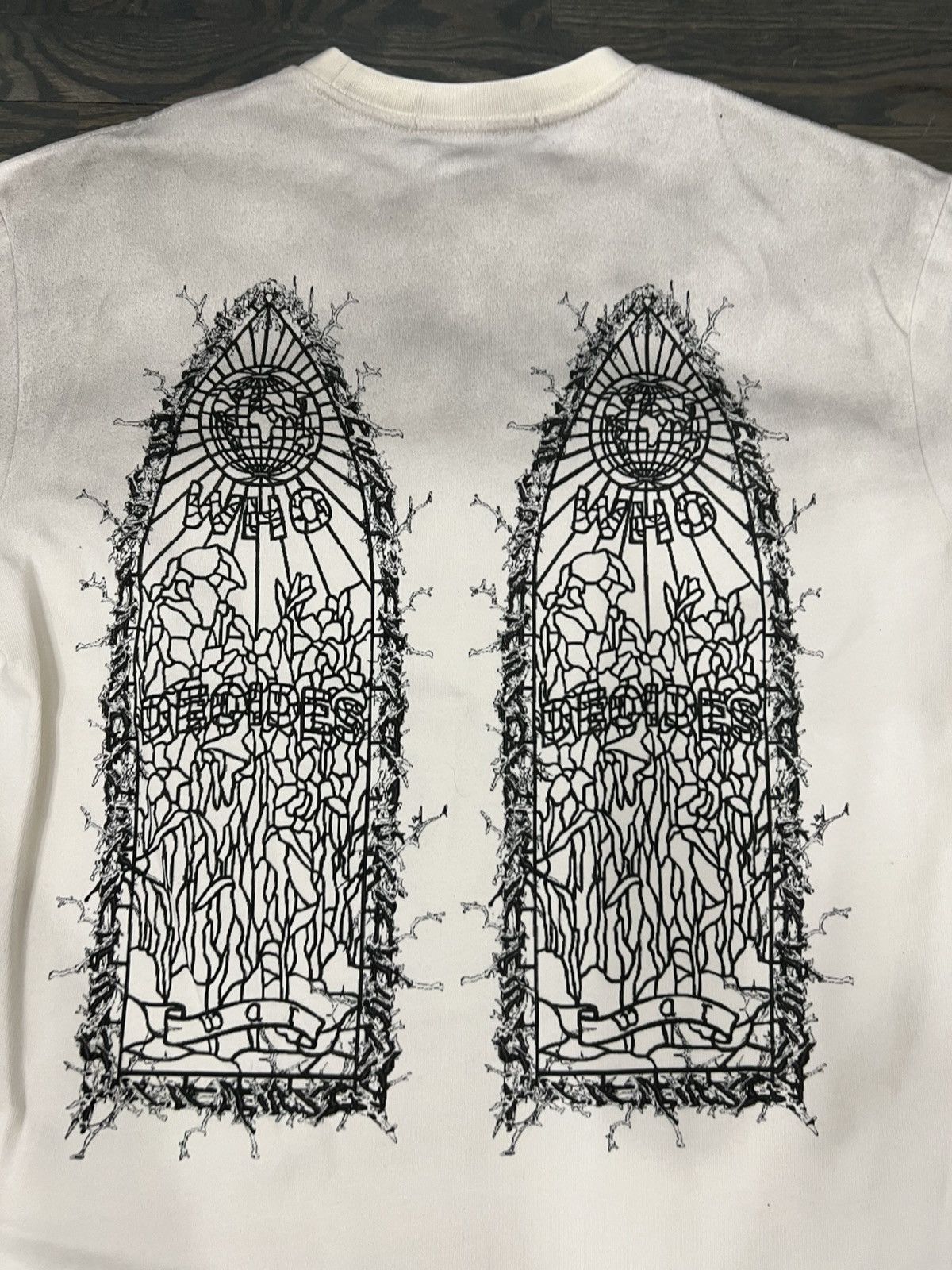 Who Decides War Thorned stain glass tee Size US M / EU 48-50 / 2 - 4 Thumbnail