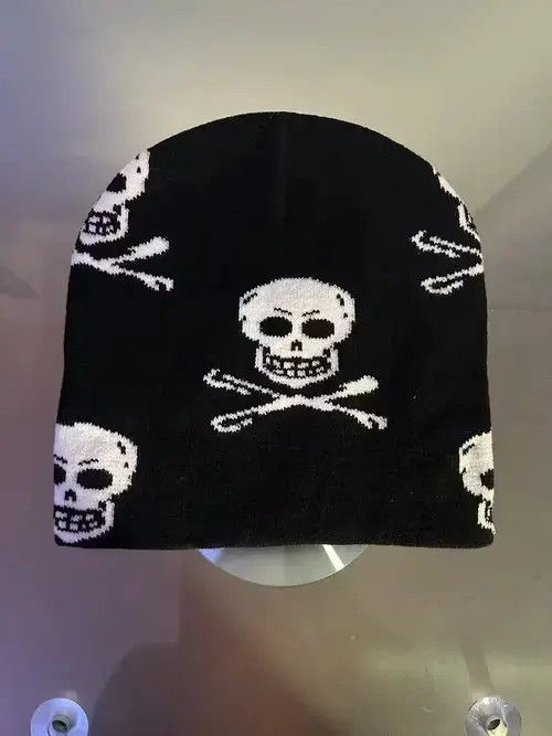 Other Y2K Skull Crossbone Beanie Size ONE SIZE - 1 Thumbnail