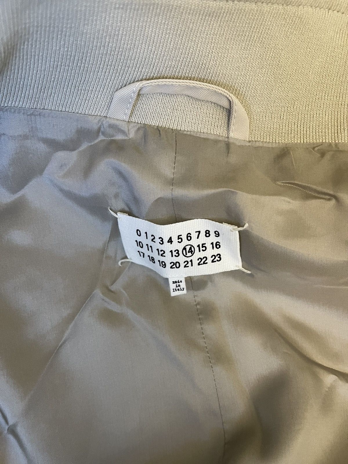 Maison Margiela Maison Margiela FW19 Runway Beige Jacket Size US S / EU 44-46 / 1 - 5 Thumbnail