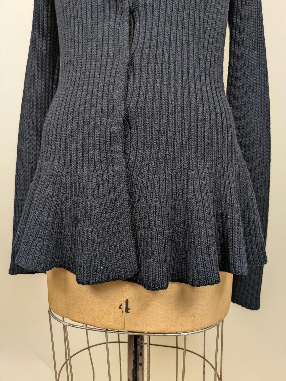 Alexander McQueen sarah burton for alexander mcqueen black peplum cardigan Size M / US 6-8 / IT 42-44 - 2 Thumbnail