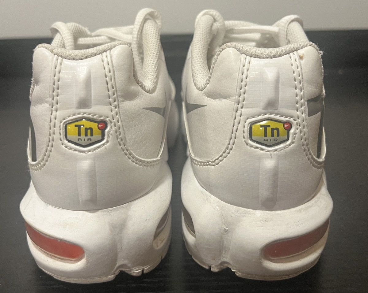 Nike SIZE 6 MEN - Nike Air Max Plus TN Grey Size US 6 / EU 39 - 4 Thumbnail