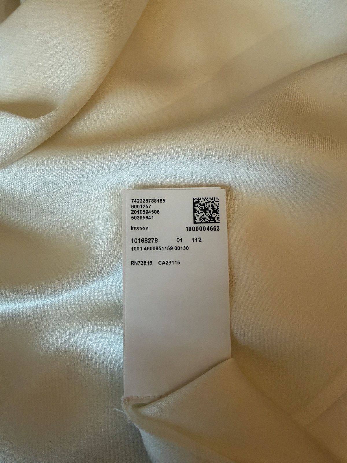 Hugo Boss HUGO BOSS Silk Blend Minimalist Blouse (Cream) Size S / US 4 / IT 40 - 4 Thumbnail