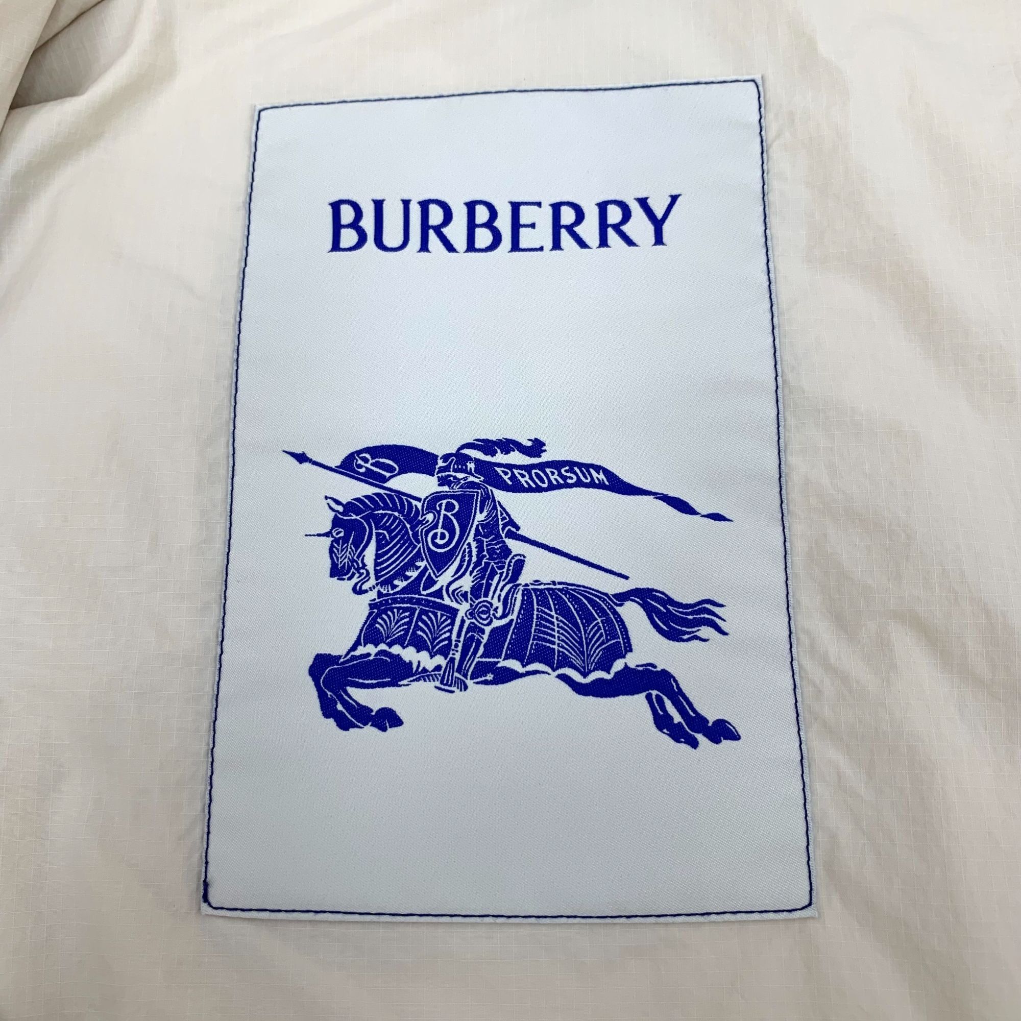 Burberry Burberry Beige Hooded Long-Sleeve Nylon Jacket With Warhorse Size S / US 4 / IT 40 - 2 Thumbnail