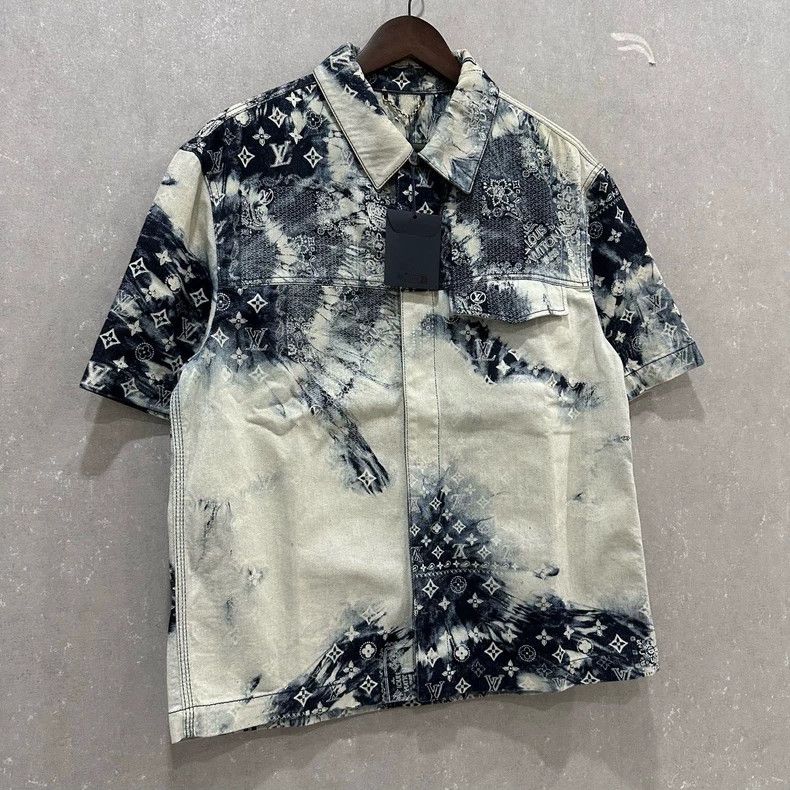 Louis Vuitton Louis Vuitton Cashew full logo denim short sleeve shirt Size US M / EU 48-50 / 2 - 3 Thumbnail