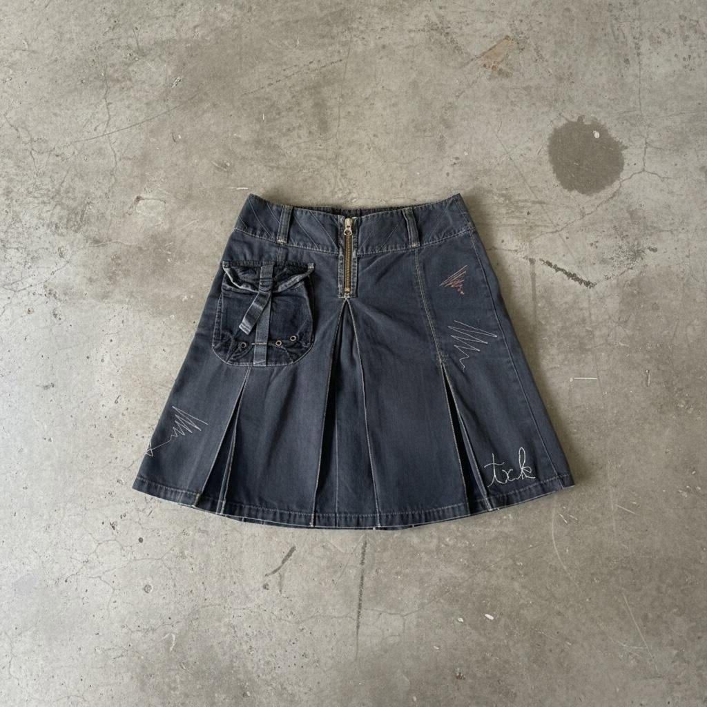 Marithe + Francois Girbaud The External Pocket Pleated Midi Skirt Size 27" / US 4 / IT 40 - 1 Thumbnail