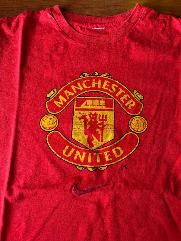 Other Manchester United Nike Red Black Devils Size US M / EU 48-50 / 2 - 3 Thumbnail