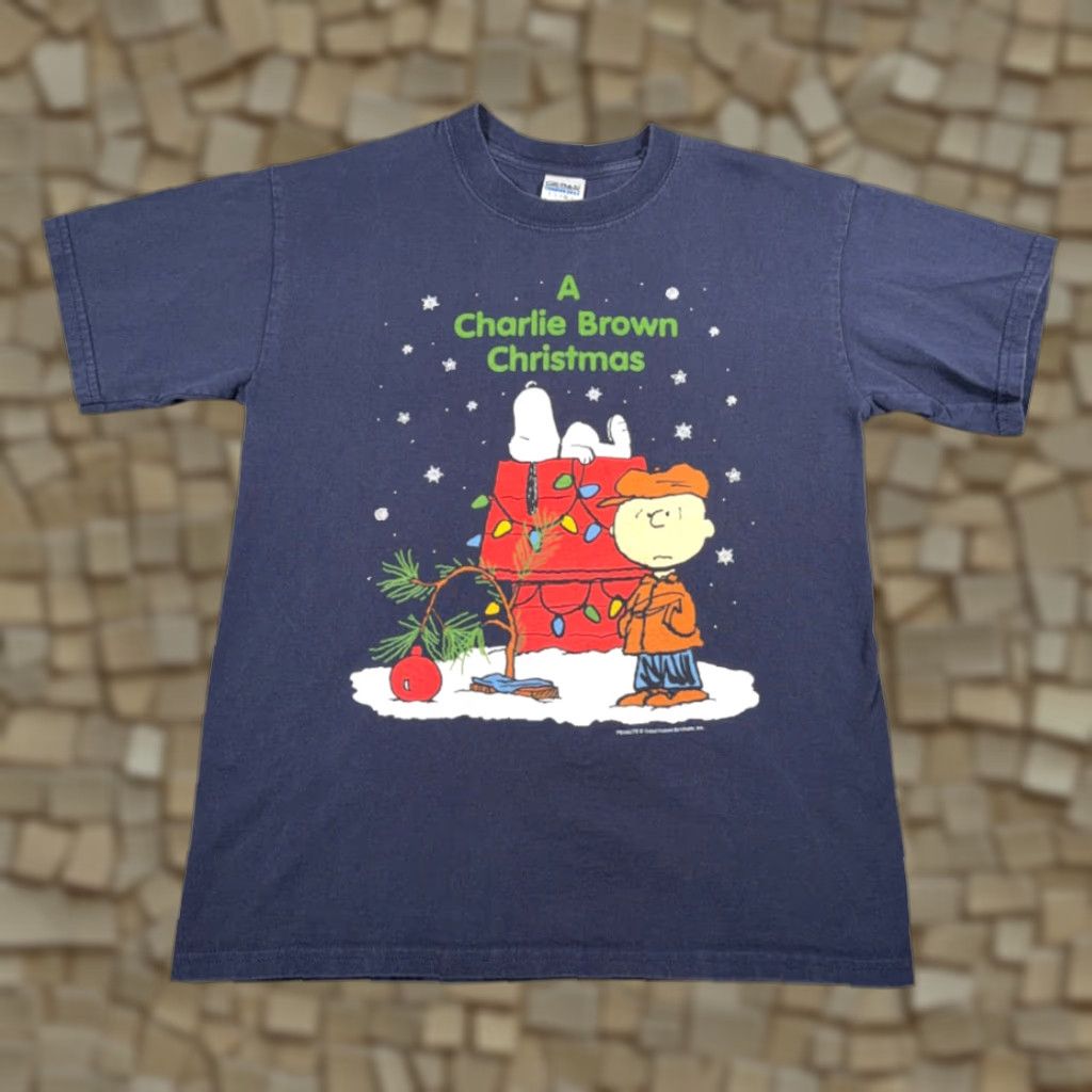 Gildan VINTAGE Charlie Brown Christmas Shirt Adult MEDIUM Blue Peanuts Snoopy TV Y2K Size US M / EU 48-50 / 2 - 1 Thumbnail