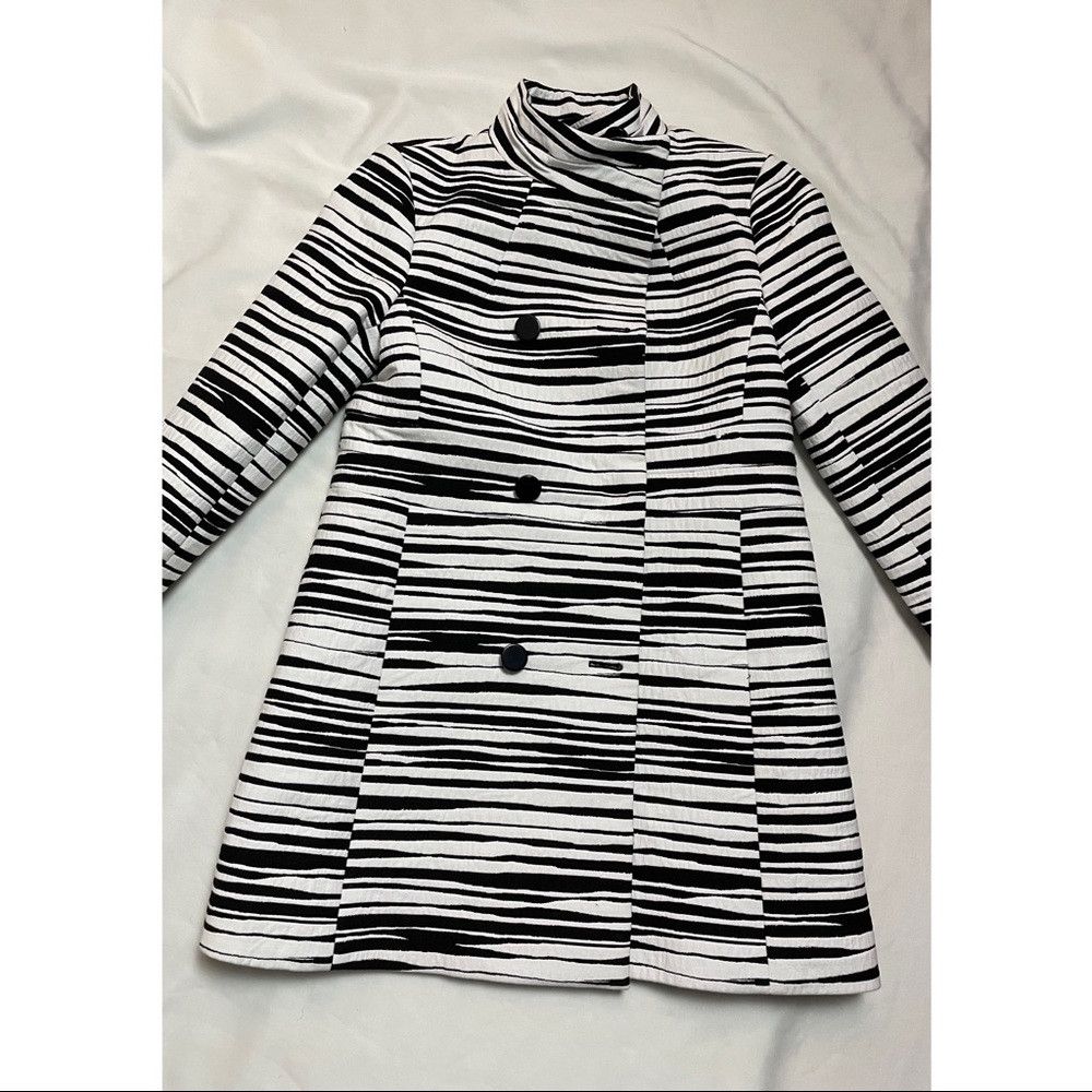 Ann Taylor NWT New Ann Taylor Women Black White Zebra Print Coat Size Size M / US 6-8 / IT 42-44 - 5 Thumbnail