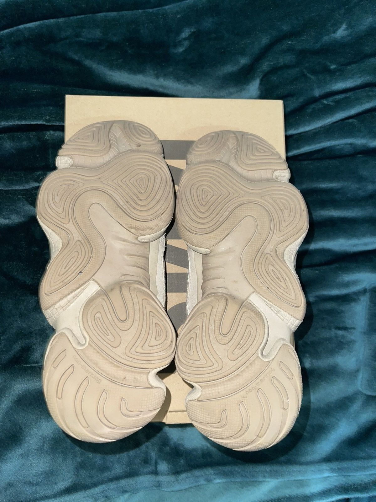 Adidas Yeezy 500 ‘Taupe Light’ Size US 11.5 / EU 44-45 - 4 Thumbnail