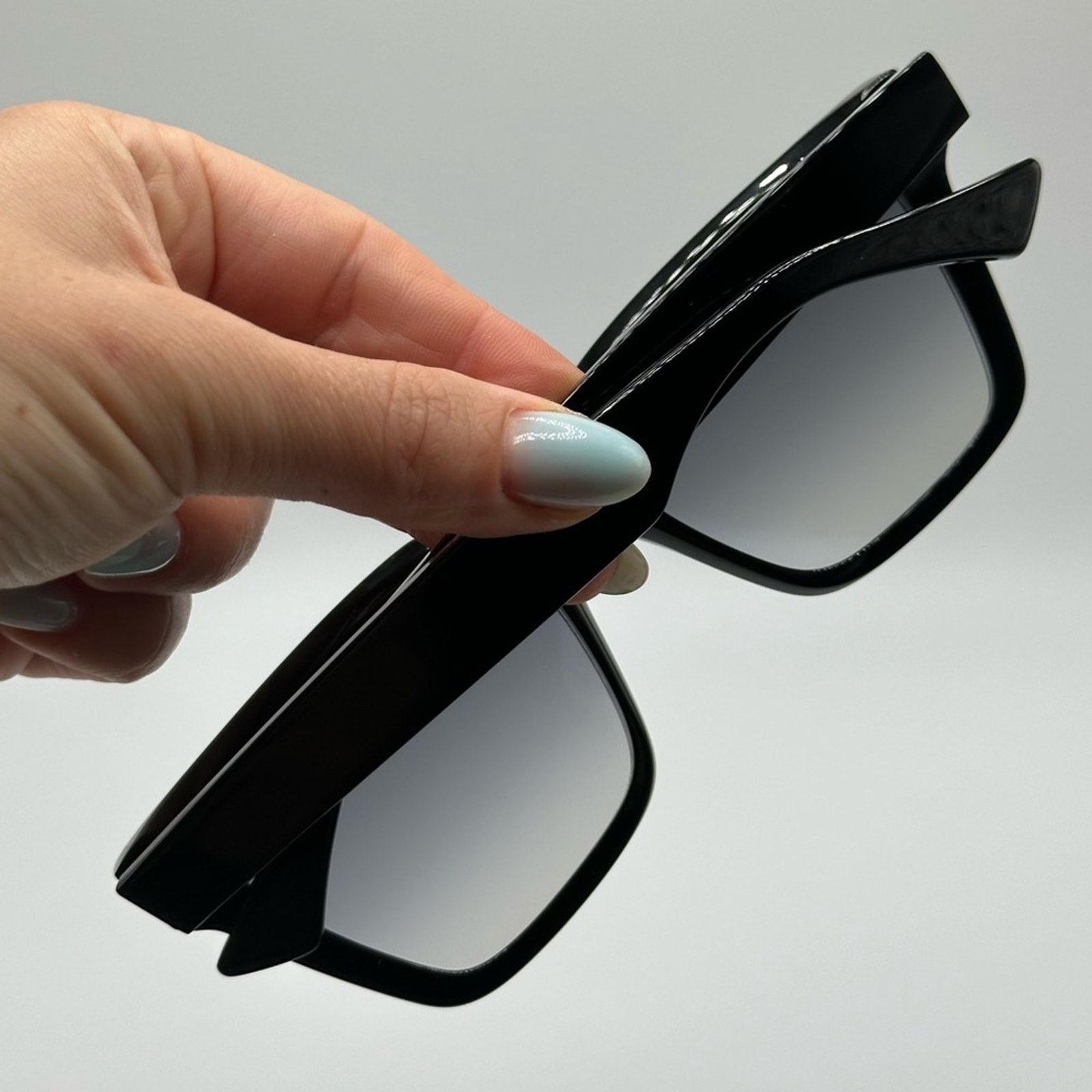 Cutler and Gross BRAND NEW CUTLER AND GROSS CG1347S 001 Black Unisex Size ONE SIZE - 8 Thumbnail