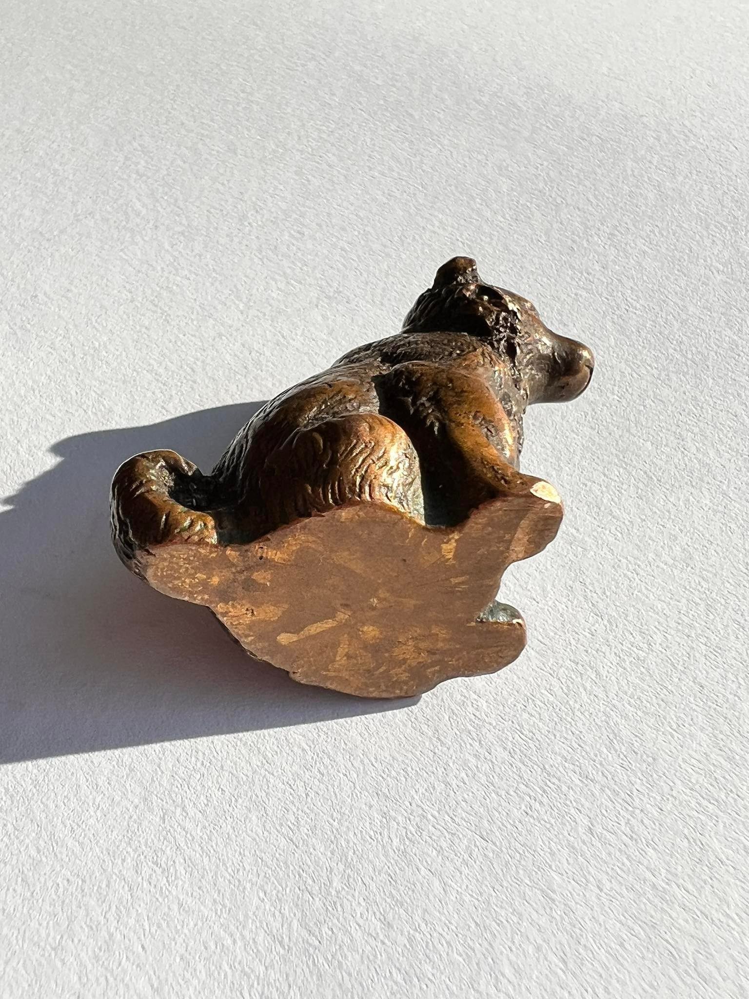 Vintage Miniature Antique Bronze Brass Figure Statue Dog Collectible Size ONE SIZE - 3 Thumbnail