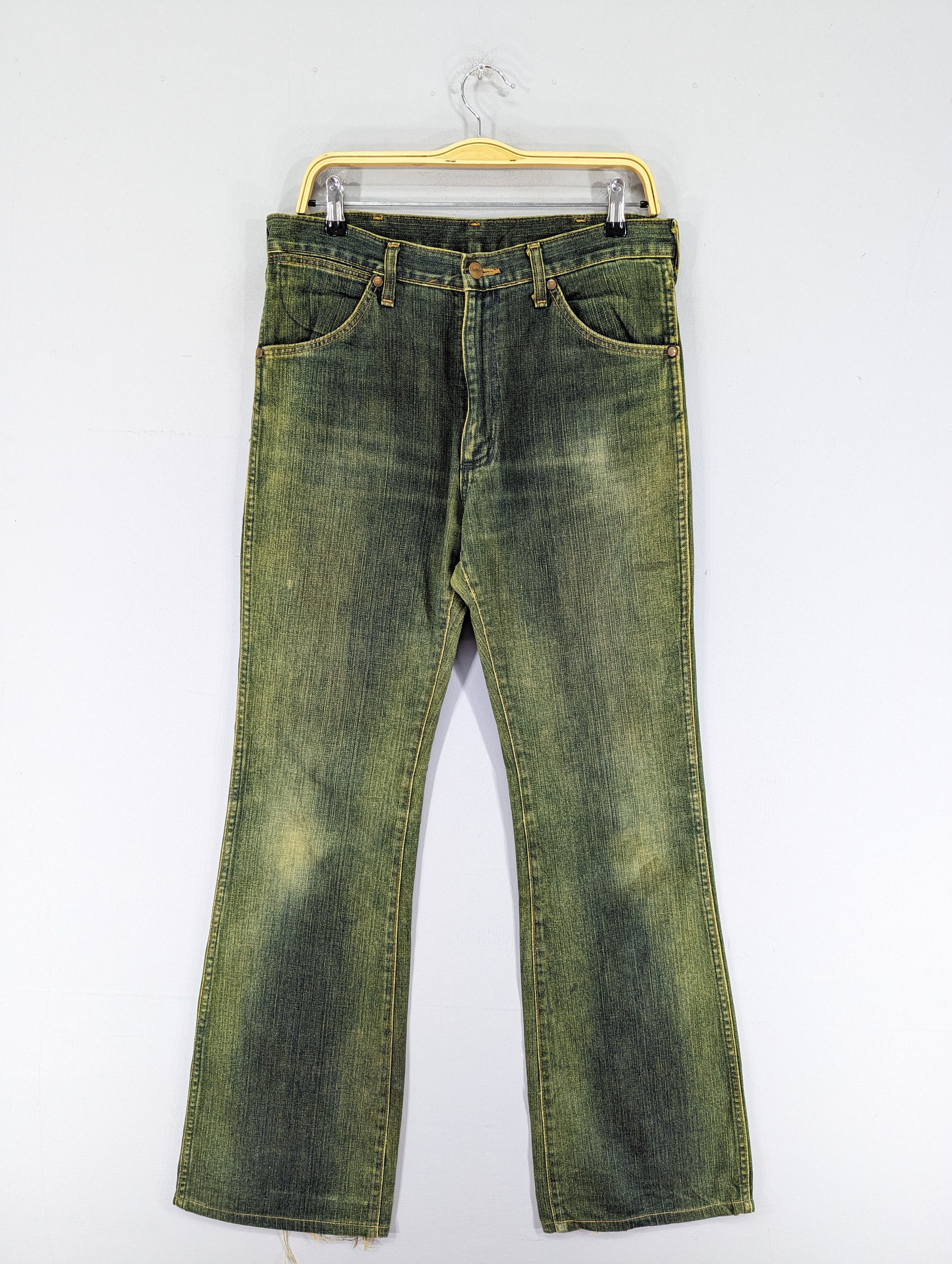 image of vintage Wrangler Bluebell Flared Bootcut Green Jeans, Men's (Size 33)