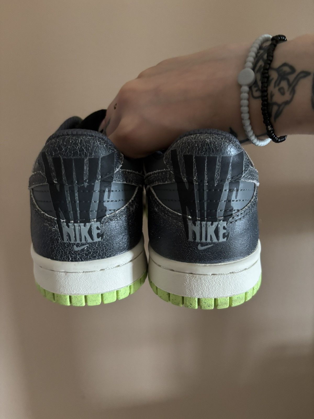Nike Nike Dunk Low SE GS 'Halloween - Cauldron' Size US 6 / EU 39 - 4 Thumbnail