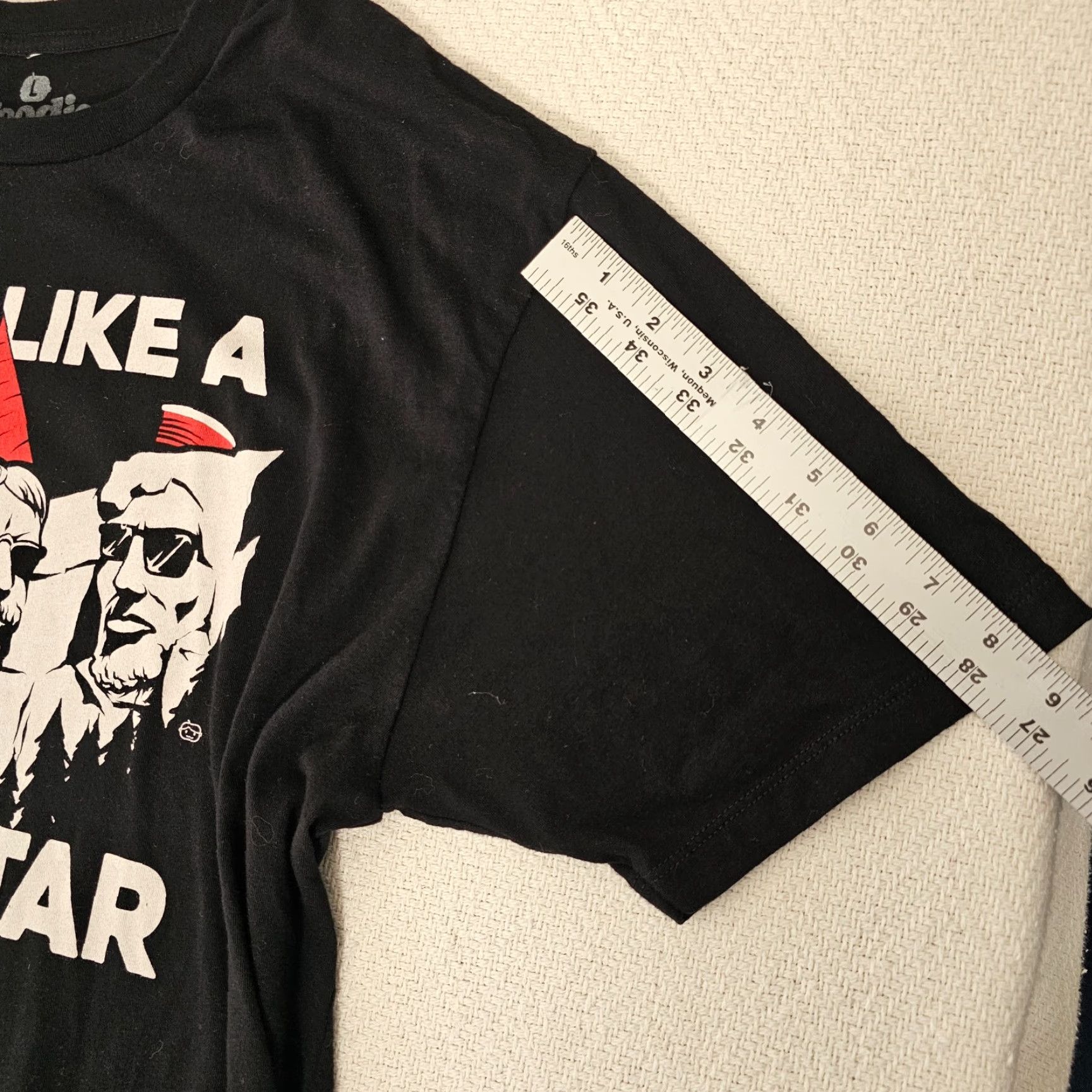 Vintage VINTAGE Goodie Two Sleeves Shirt Men L Black Cotton Crew Neck Short Sleeve Party Like A Rockstar Hippo Funny Animals Size US L / EU 52-54 / 3 - 6 Thumbnail