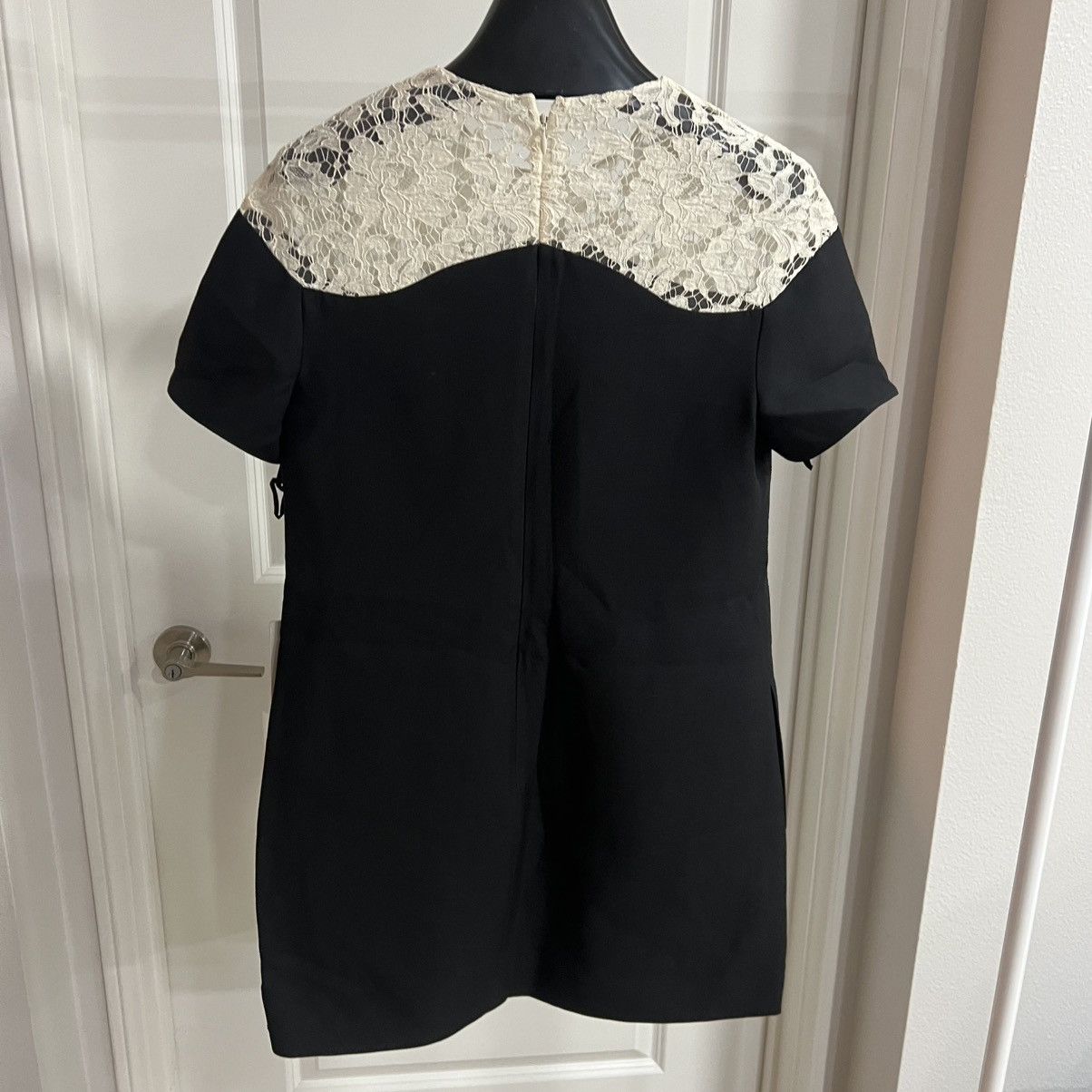 Valentino Valentino Crêpe Couture lace-trimmed minidress dress 40 (IT) Size S / US 4 / IT 40 - 6 Thumbnail