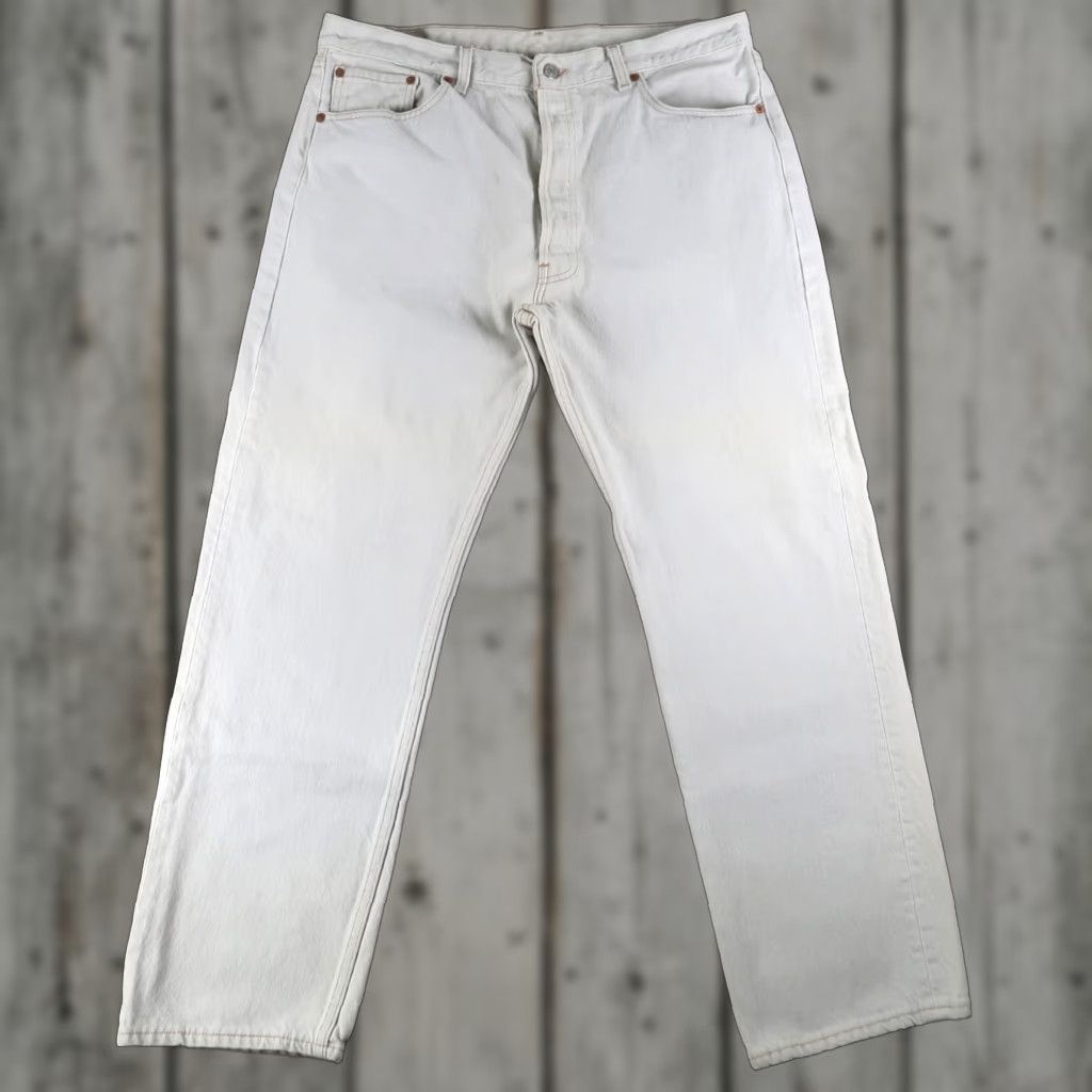 Levi's VINTAGE Levi's 501 Jeans Denim 38x30 Gray Mens USA 90s 5-Pocket Straight Regular Fit Cotton Button Closure Belt Loops Size US 38 / EU 54 - 1 Thumbnail
