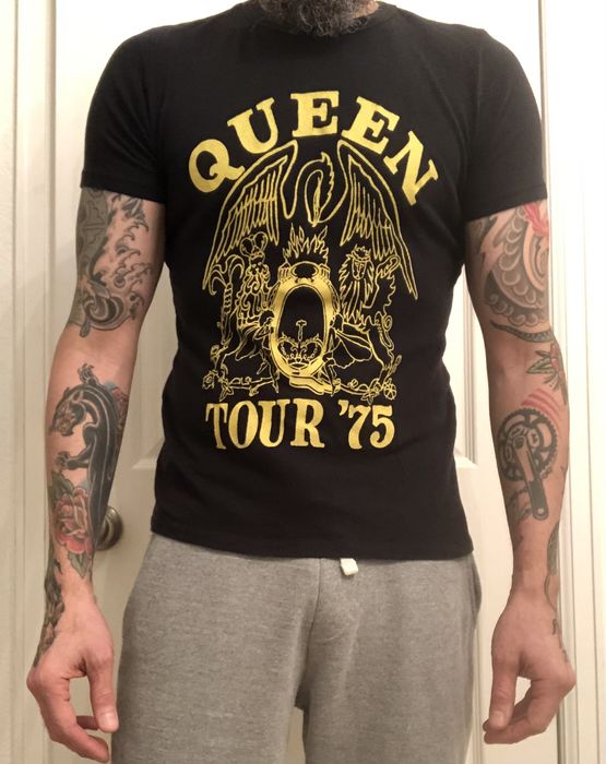 Queen tour cheap 1975 t shirt