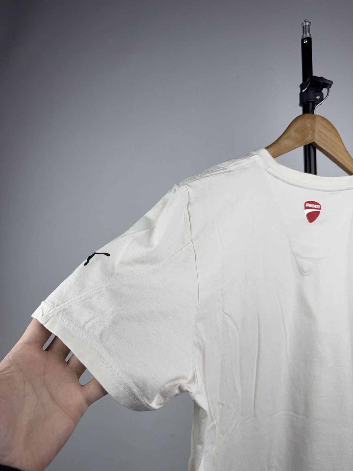Ducati Vintage 00s Ducati x Puma Racing Moto Graphic Ivory Tee L Size US L / EU 52-54 / 3 - 12 Thumbnail
