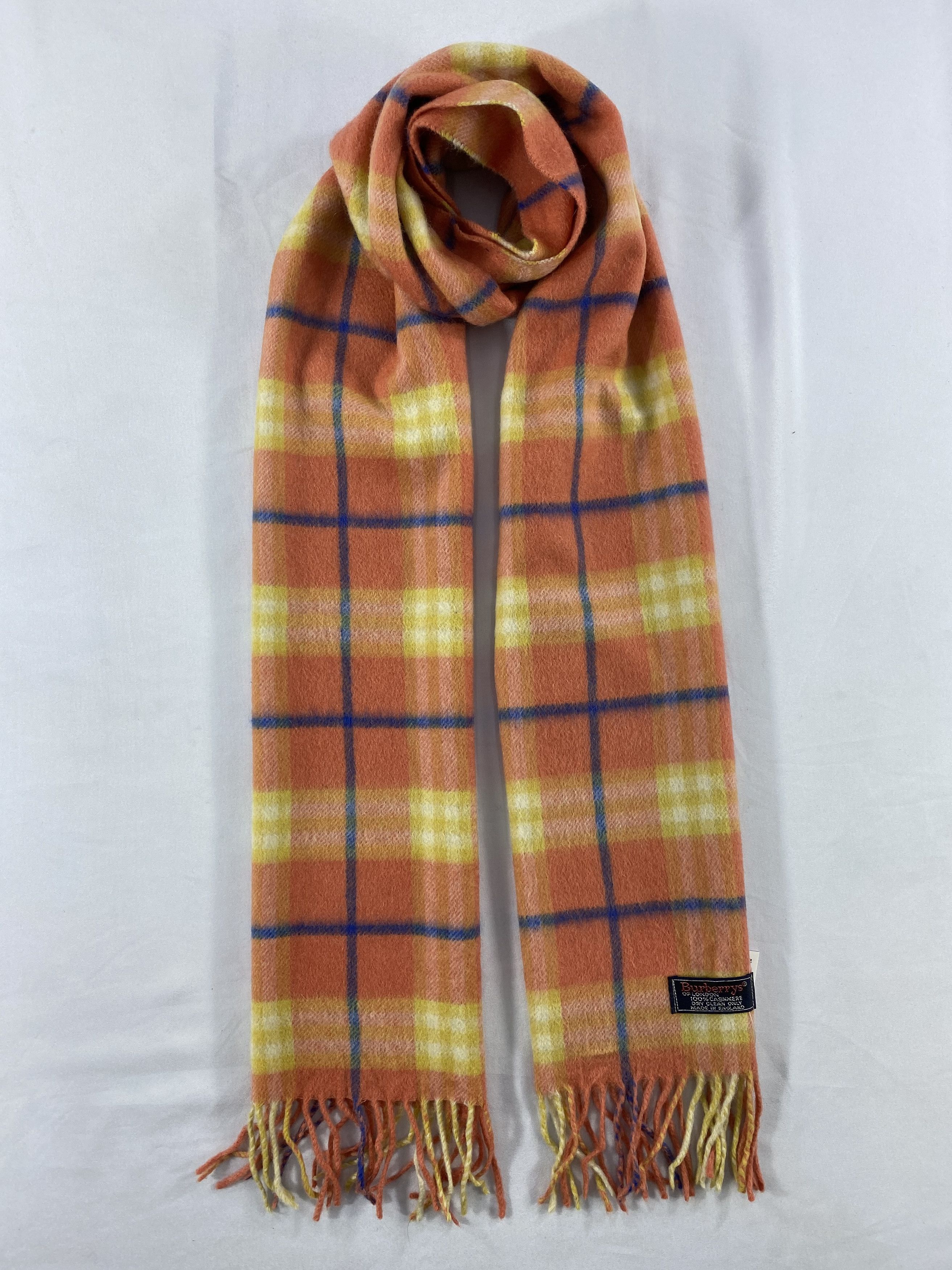 Burberry Burberrys Cashmere Scarf / Muffler / Neckwear Size ONE SIZE - 1 Thumbnail