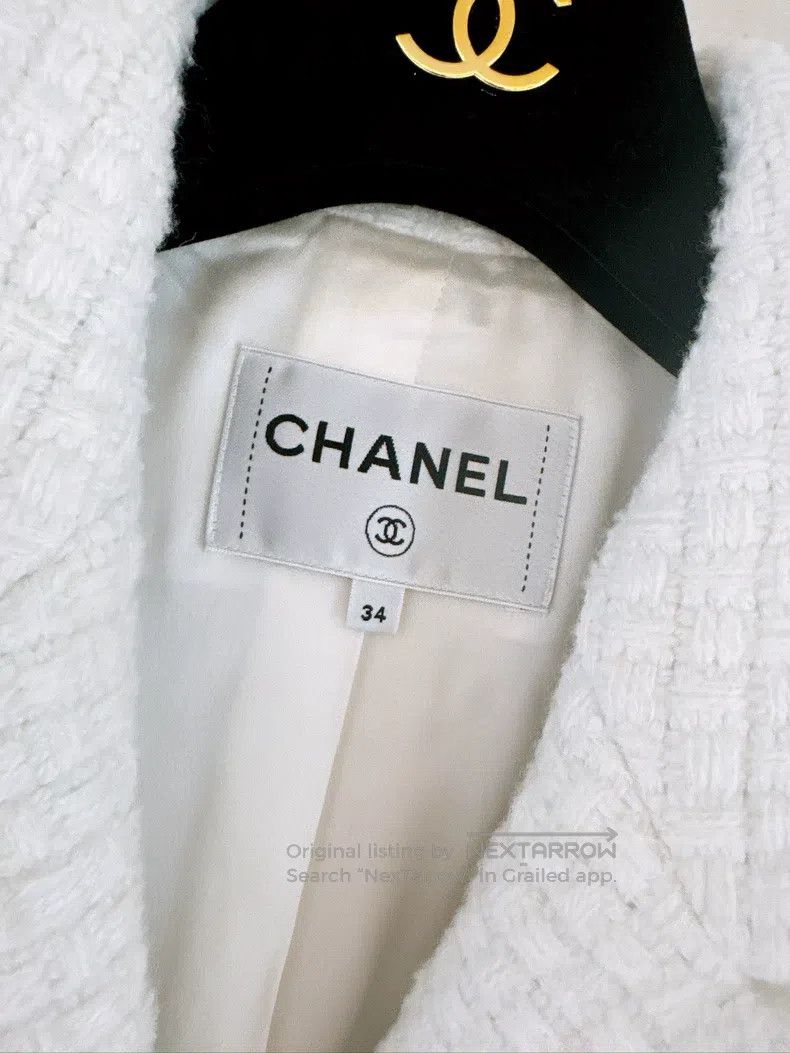 Chanel Chanel 21B Autumn and Winter Preview White Wafflog Jacket Size XXS / US 00 / IT 34 - 7 Thumbnail