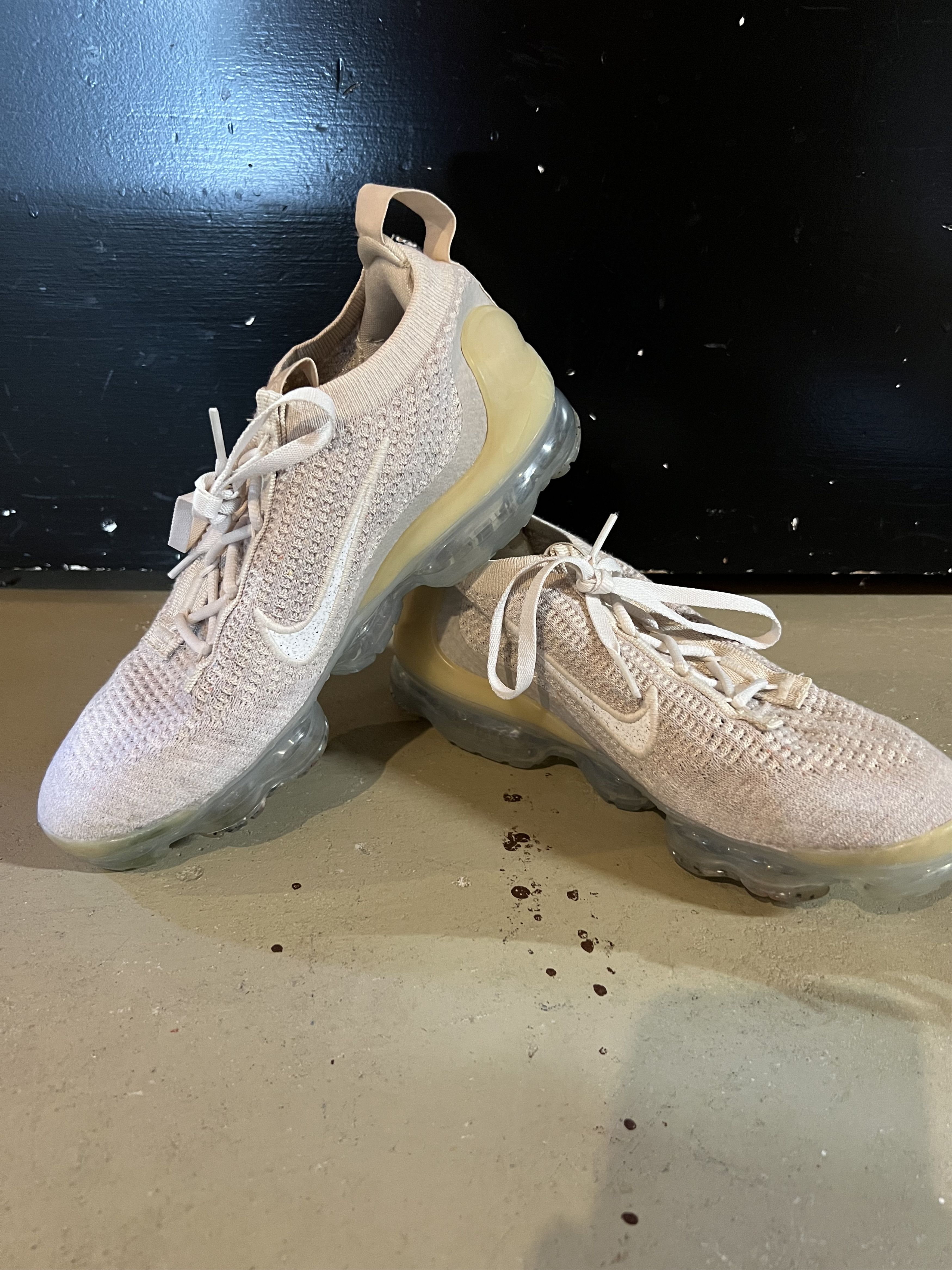 Nike Nike Air VaporMax 2021 FK White Pure Platinum (Women's) Size US 7.5 / IT 37.5 - 2 Thumbnail