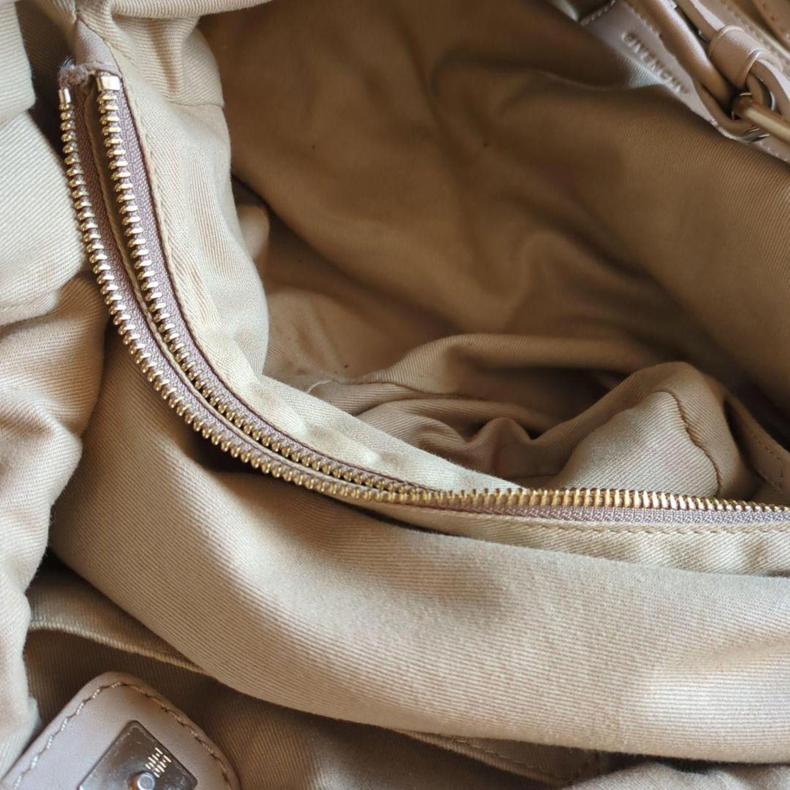 Givenchy Givenchy - Beige Eyelet Studded Hobo Bag Size ONE SIZE - 6 Thumbnail