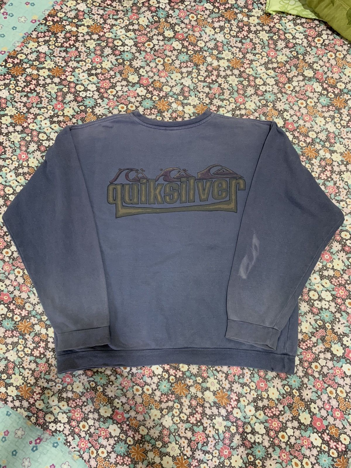 Quiksilver Vintage Quiksilver Silver Edition Sweatshirt Sun faded Size US XL / EU 56 / 4 - 1 Thumbnail