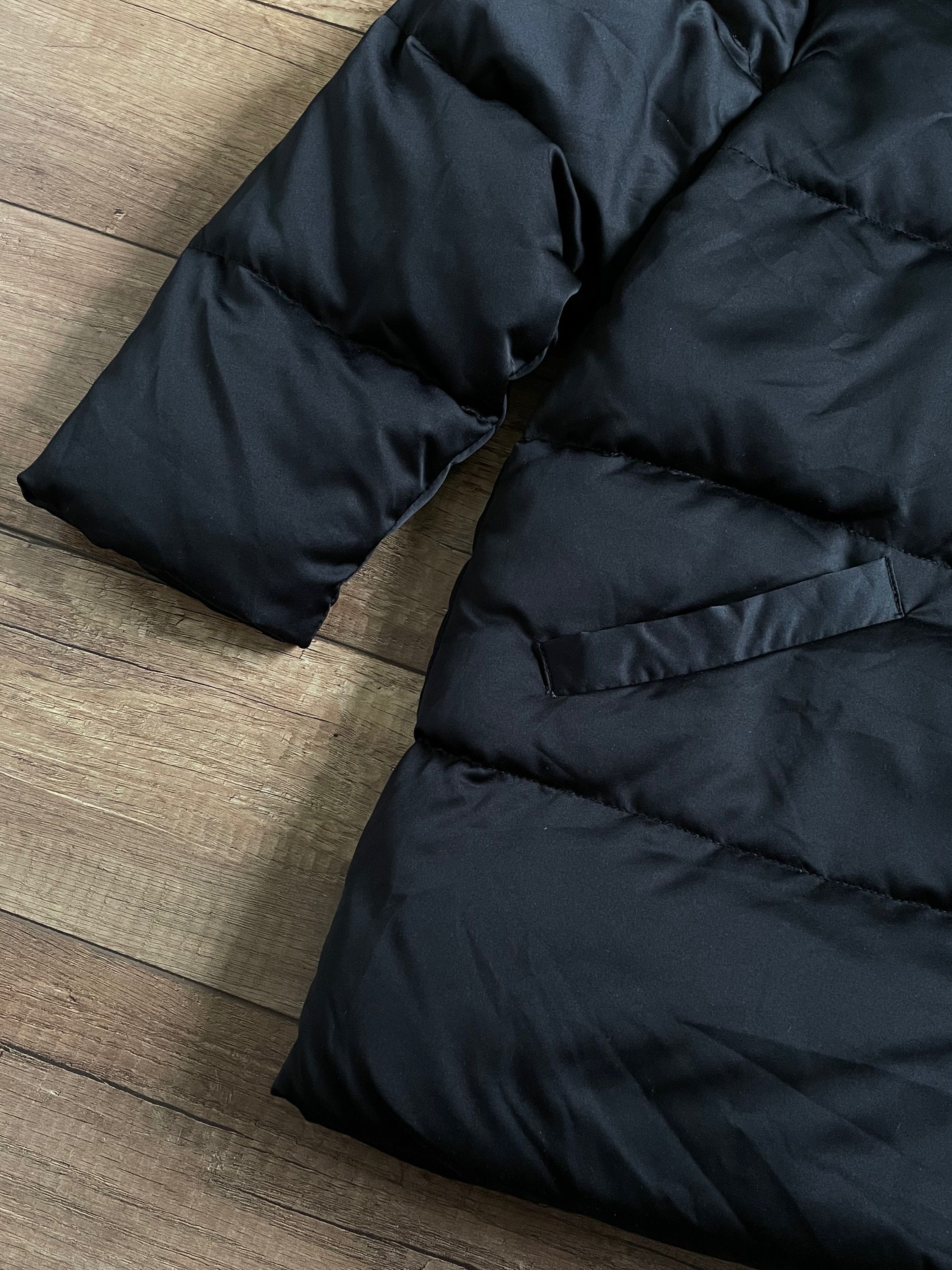 Moncler Vintage Moncler Grenoble Oversized Black Satin Down Jacket Size M / US 6-8 / IT 42-44 - 4 Thumbnail