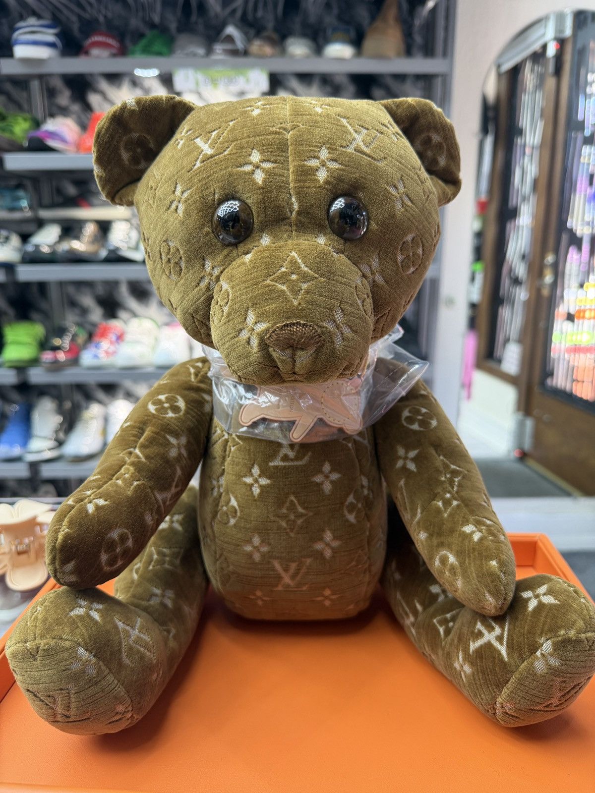 Louis Vuitton Louis Vuitton Doudoy Teddy Bear Size ONE SIZE - 1 Thumbnail
