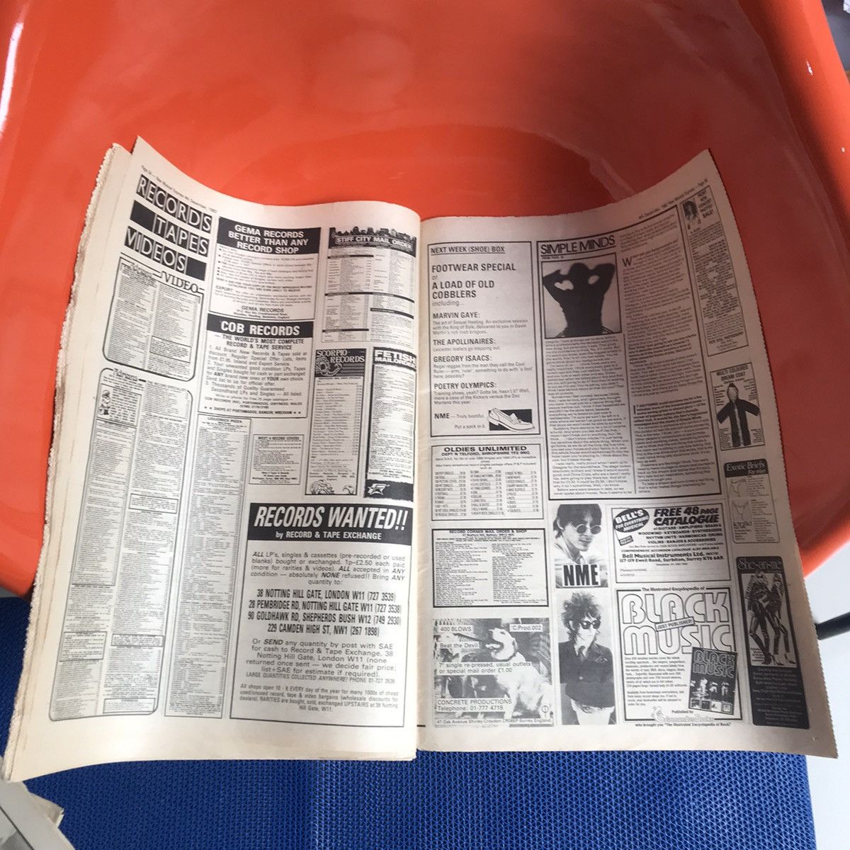 Hysteric Glamour × Vintage Vintage NME Magazine - NME (UK) Dec 4th 1982 Simple Minds Size ONE SIZE - 14 Thumbnail