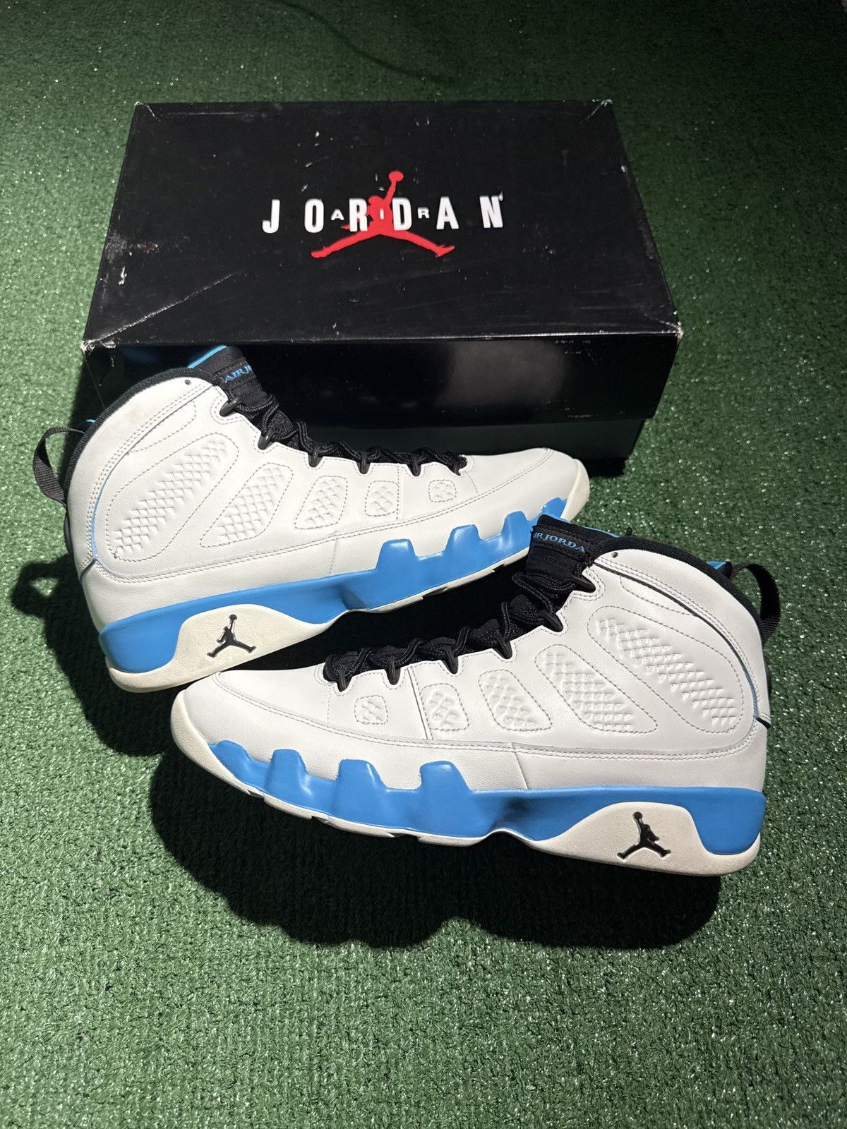 Jordan Brand Jordan 9 powder blue 2024 Size US 11.5 / EU 44-45 - 1 Thumbnail