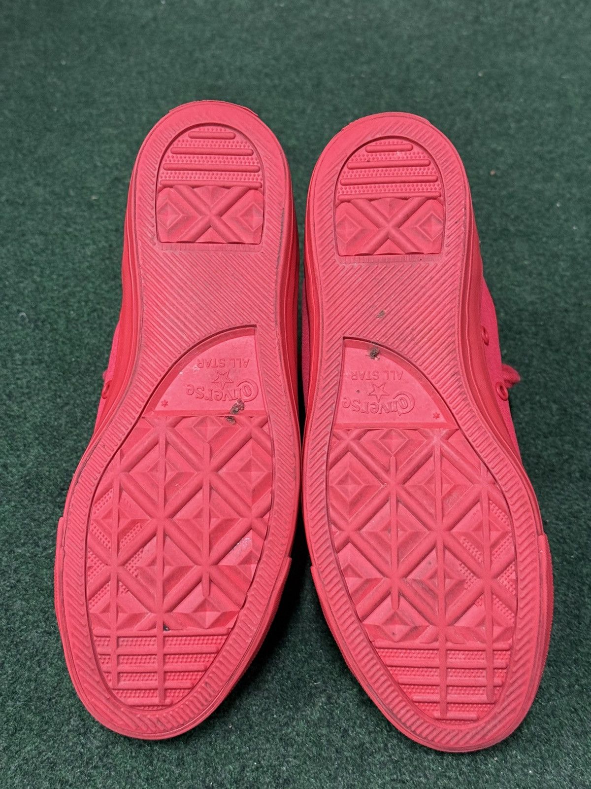Converse Converse Chuck Taylor All Star Hi Guard Monochrome Red Size US 6 / EU 39 - 7 Thumbnail