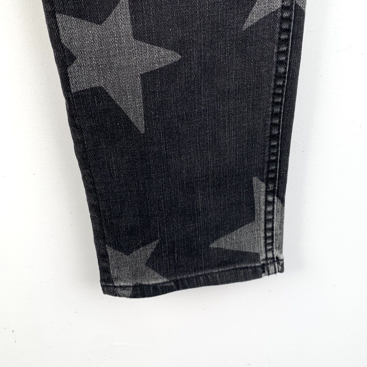 Stella McCartney Stella McCartney Black Star Printed Cotton Denim Pants K26WX Size 27" / US 4 / IT 40 - 4 Thumbnail