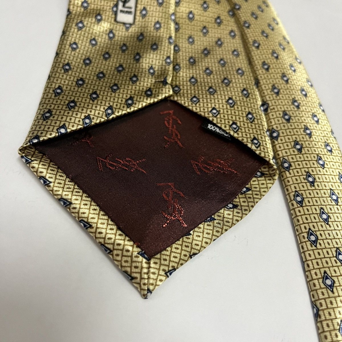 Yves Saint Laurent Vintage Yves Saint Laurent Diamond Pattern Silk Tie Size ONE SIZE - 4 Thumbnail