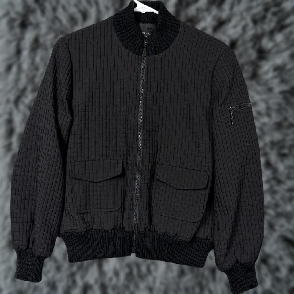 Vintage VINTAGE Focus 2000 Womens Bomber Jacket 10P Quilted Full Zip Lined Pockets Black Womens Petite 10P Bomber Jacket Girls/Mens? Size L / US 10 / IT 46 - 1 Thumbnail
