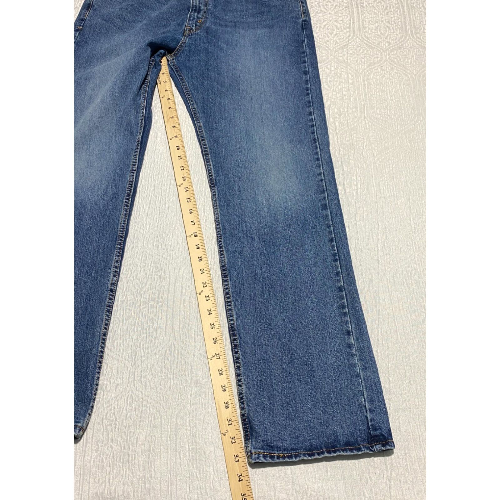Levi's VINTAGE Levi's 505 Relaxed Fit Mens Jeans Size 38x34 Blue Straight Whiskers - Levi's 500 Series Denim 5-Pocket Mens Jeans Size US 38 / EU 54 - 7 Thumbnail