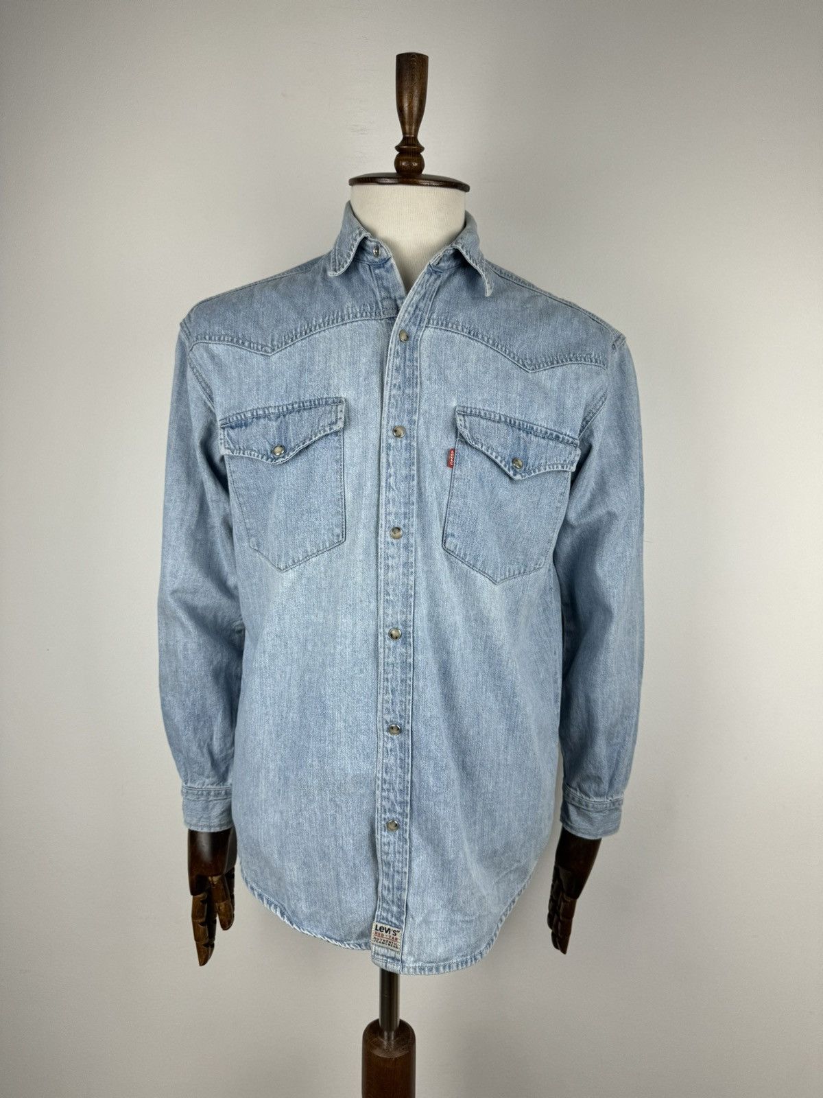 Levi's × Vintage Men’s Vintage Levi’s Long Sleeve Denim Shirt size S Size US S / EU 44-46 / 1 - 1 Thumbnail