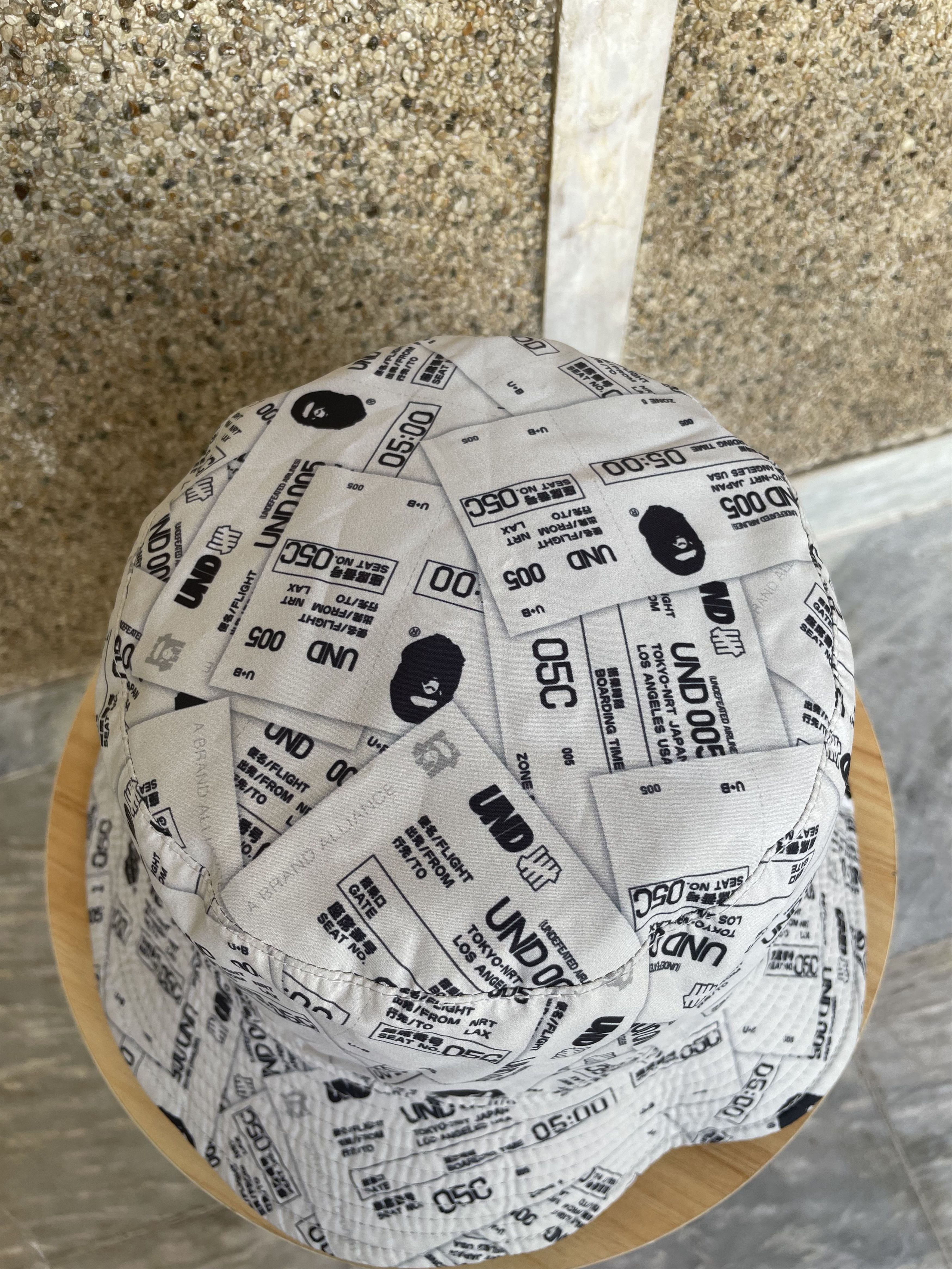 Bape × Undefeated BAPE x UNDEFEATED COLOR CAMO FLANNEL BUCKET HAT REVERSIBLE Size ONE SIZE - 8 Thumbnail