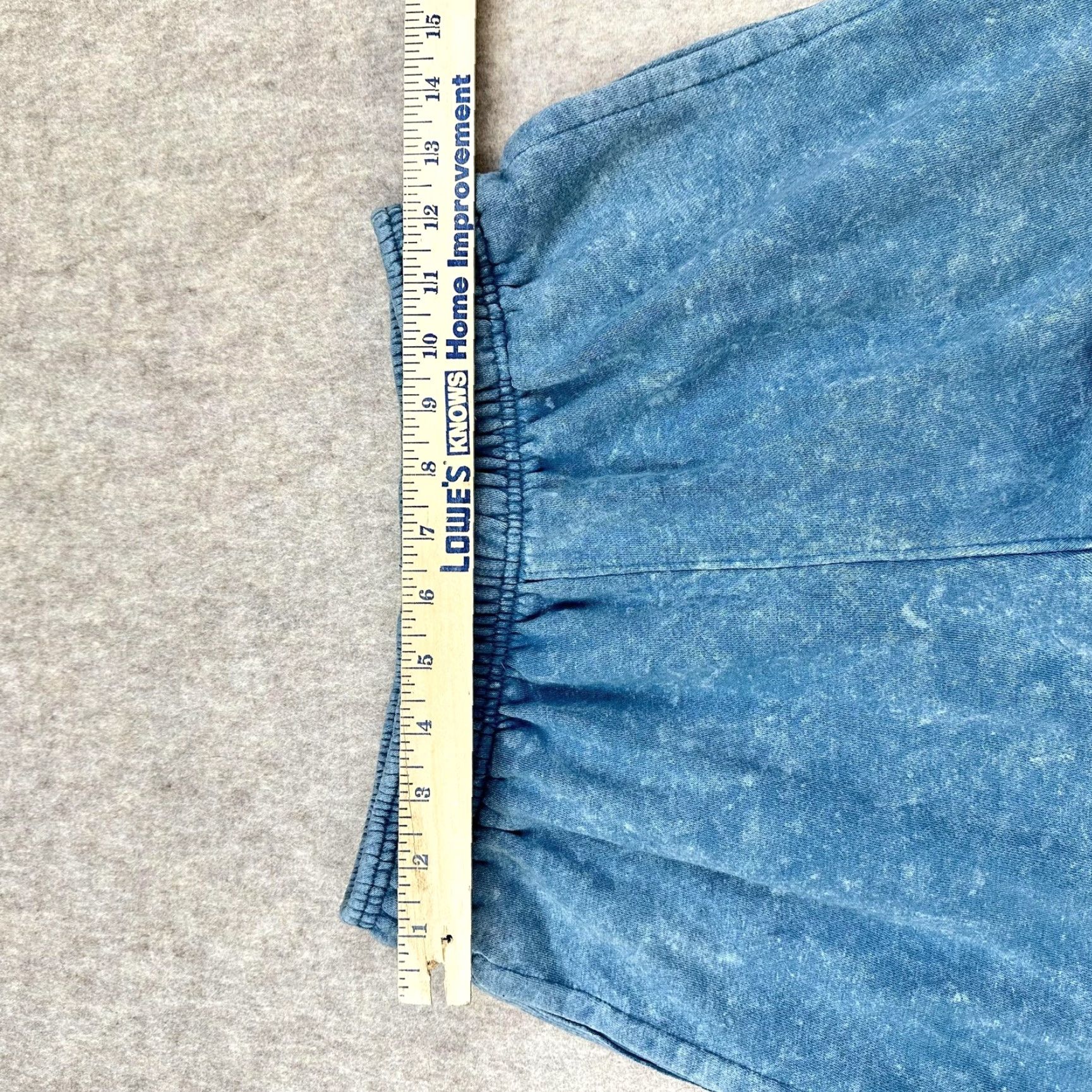 Champion Champion Sweat Shorts Mens Small Blue Acid Wash Elastic Waist Embroidered Hem Shorts Mens Small Blue Acid Wash Elastic Waist Embroidered Hem Size US 29 - 5 Thumbnail
