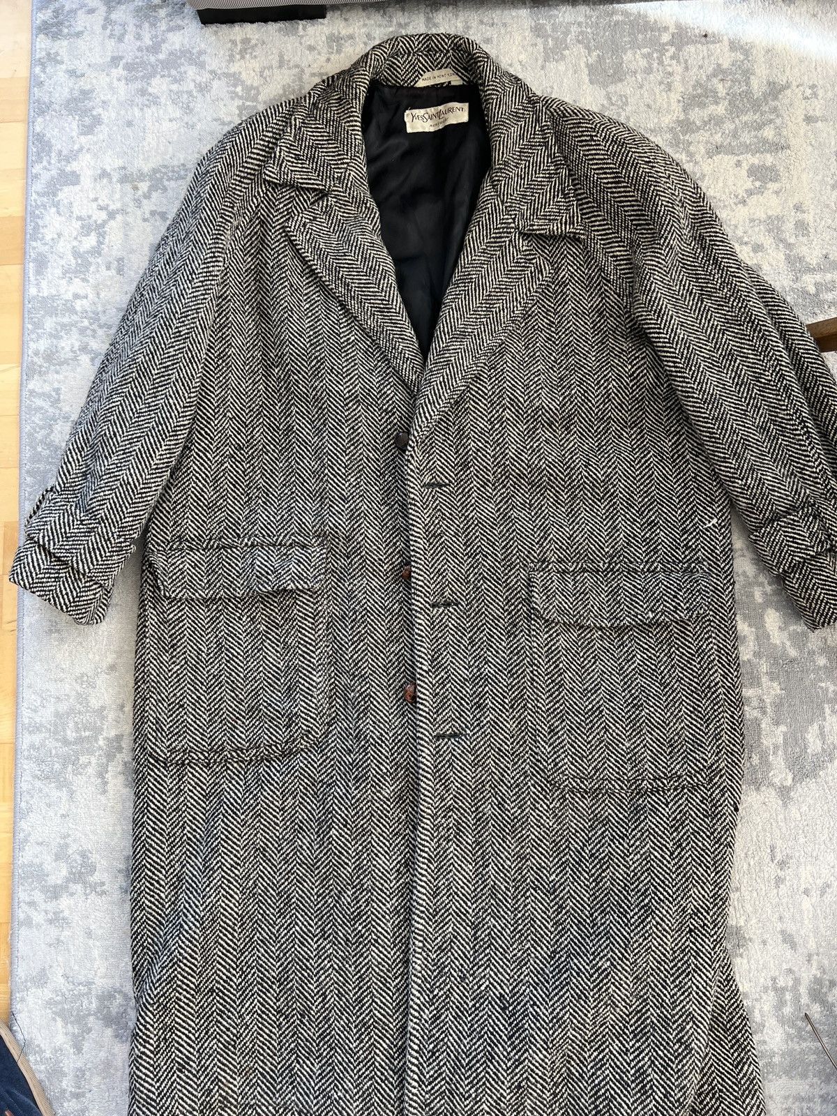 Image of Vintage YVES Saint Laurent Overcoat Herringbone Wool in Grey, Men's (Size 2XL)