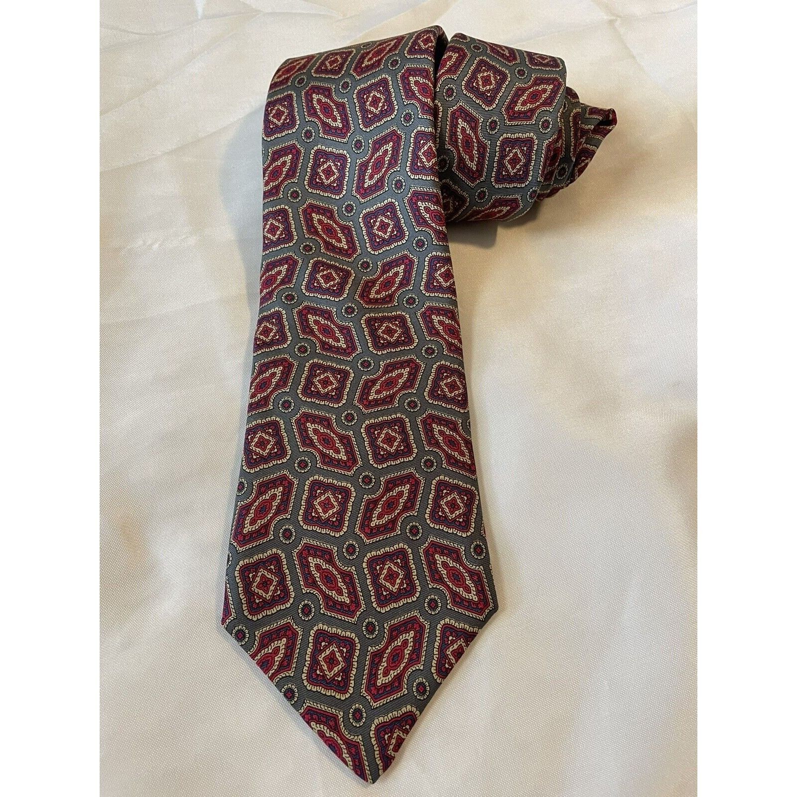 Vintage Sheaf & Caber Gray Red Blue Patterned Men's Neck Tie 59” 4” Size ONE SIZE - 2 Thumbnail