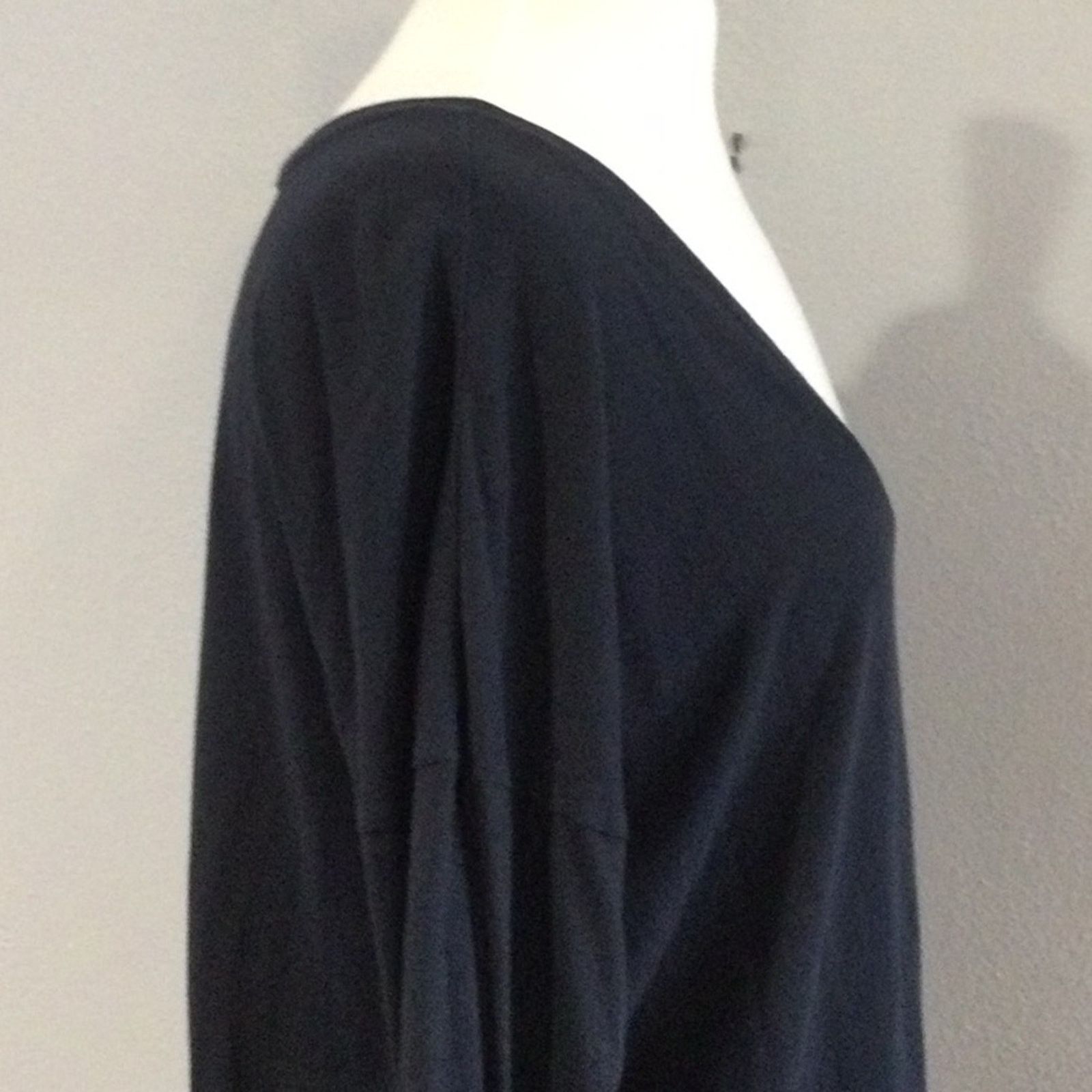 Banana Republic Banana Republic Navy 3/4 Dolman Sleeve T-Shirt L Size L / US 10 / IT 46 - 5 Thumbnail