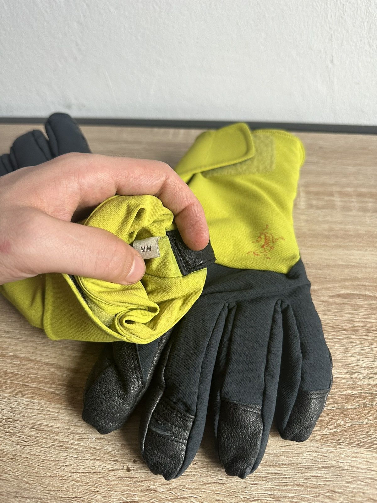 Arc'teryx Arzteryx Gloves Size 32 - 3 Thumbnail