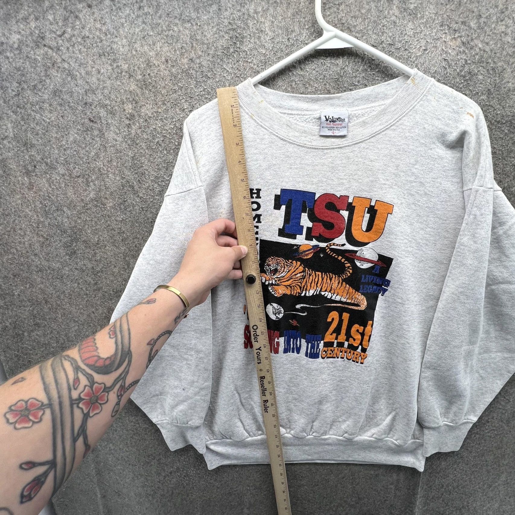 Vintage VINTAGE Volunteer Knit Apparel Sweatshirt Men L Gray TSU 90s Homecoming TSU Tiger Graphic Print Size US L / EU 52-54 / 3 - 5 Thumbnail