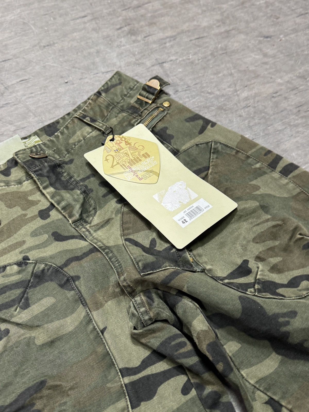 Hysteric Glamour ᶠᵃⁿᶜʸᵍᵘʸ BNWT Cargo Y2K Pants Bondage Vintage Baggy Size US 30 / EU 46 - 5 Thumbnail