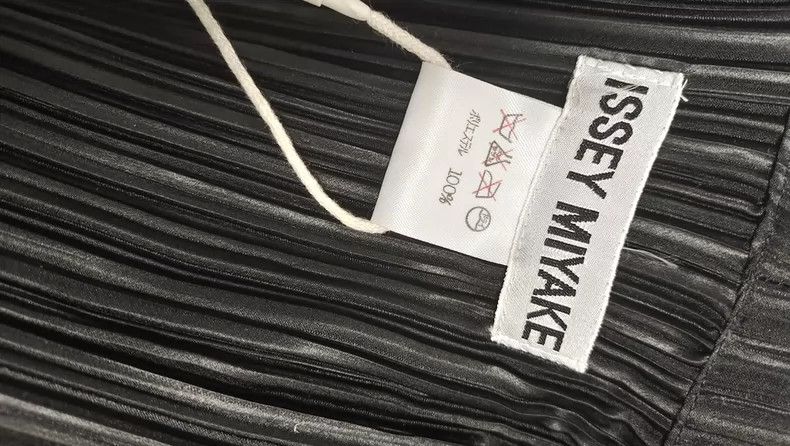 Issey Miyake Issey Miyake A black vintage mainline heavyweight silhouet Size M / US 6-8 / IT 42-44 - 7 Thumbnail