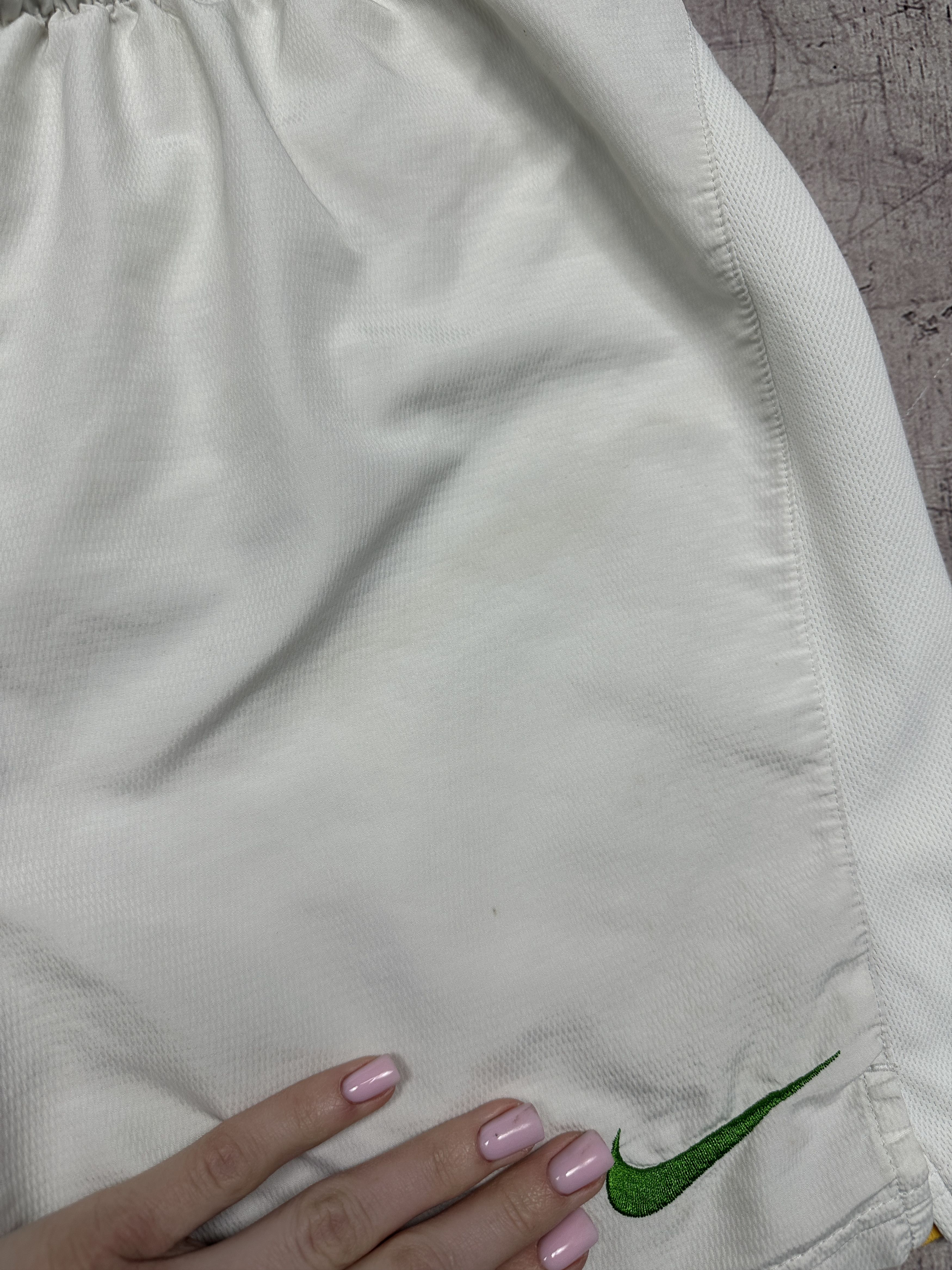 Nike Nike Celtic FC Vintage Mens Soccer Football Shorts Size US 30 / EU 46 - 4 Thumbnail