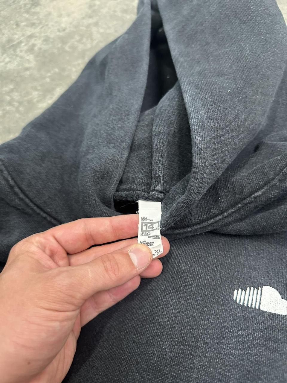 Band Tees 2021 Soundcloud Friends & Family Hoodie Size XL Size US XL / EU 56 / 4 - 6 Thumbnail