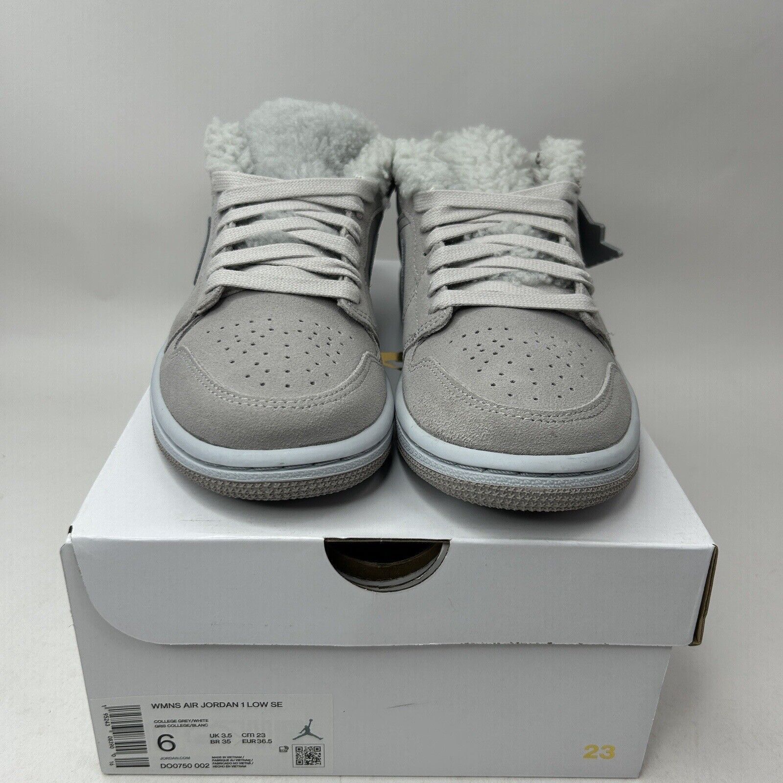 Nike Nike Air Jordan 1 Retro Low SE Sherpa Fleece “College Grey” Size US 6 / IT 36 - 2 Thumbnail