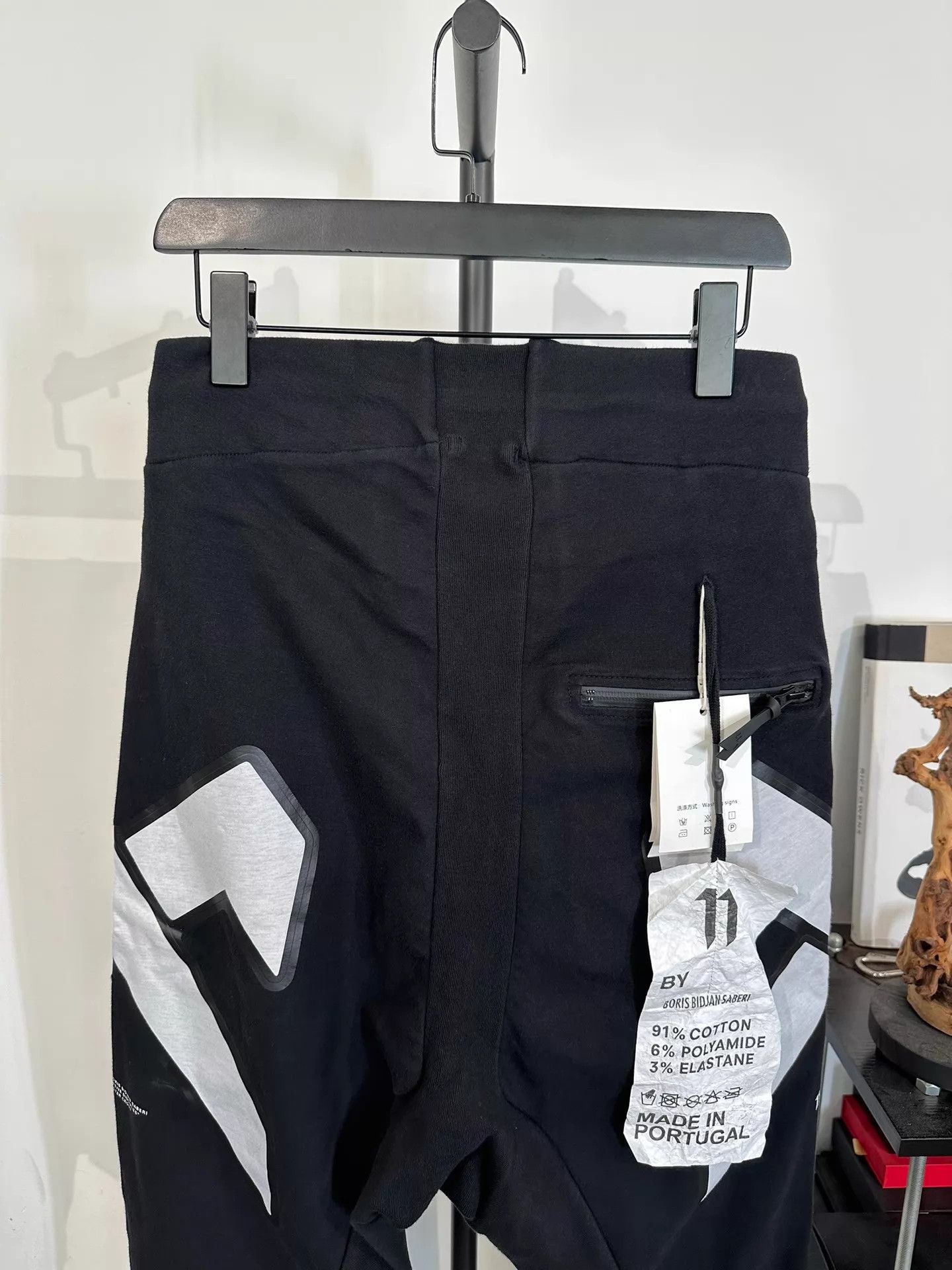 Boris Bidjan Saberi BBS 11by bbs P13 print cuffed sweatpants M new Size US 32 / EU 48 - 3 Thumbnail
